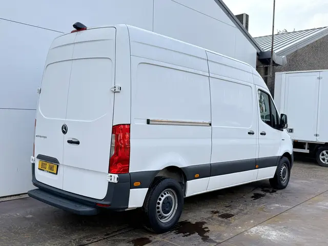 Mercedes-Benz eSprinter 312 2020 Elektrisch 3