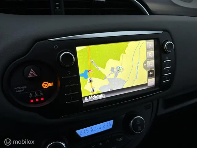 Toyota Yaris 1.5 Hybrid Aspiration 2017 Hybride Benzine 12