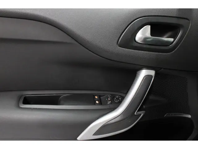 Citroën DS4 1.6 THP Sport Chic 200PK 2012 Benzine 23