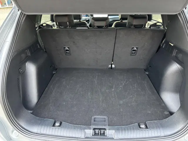 Ford Kuga 2.5 PHEV ST-Line X 2025 Hybride Benzine 8