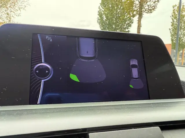 BMW 1 Serie 114i Business+ 2012 Benzine 22