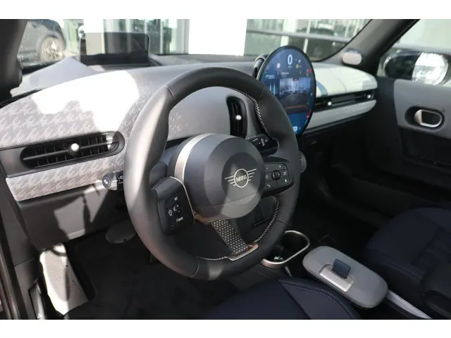 MINI 3-Deurs Cooper C 2025 Benzine 11