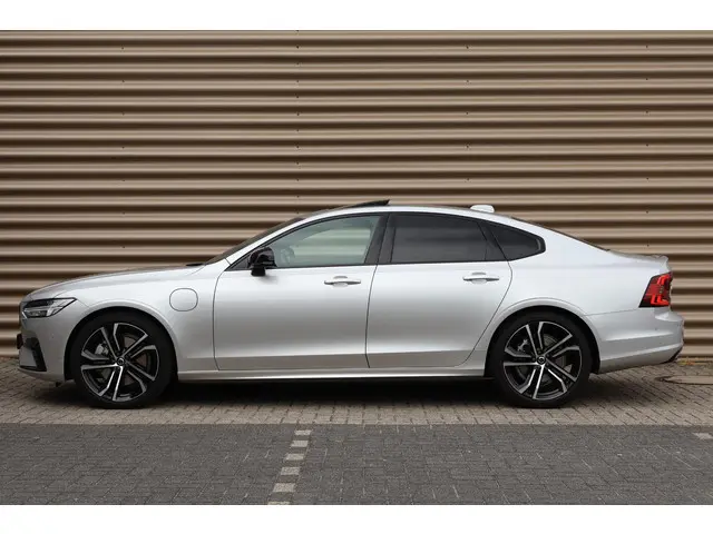Volvo S90 T8 AWD R-Design 2021 Hybride Benzine 9