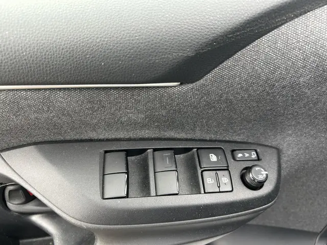 Toyota Yaris 1.5 VVT-i Executive 2022 Benzine 8