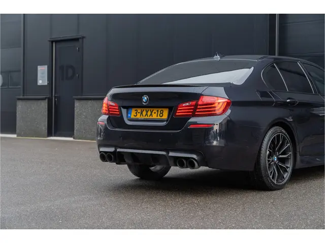 BMW 5 Serie 528i High Executive | 2013 Benzine 30