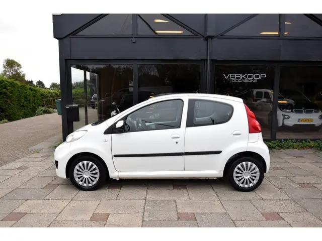Peugeot 107 1.0-12V XR Carplay Navigatie 2012 Benzine 6