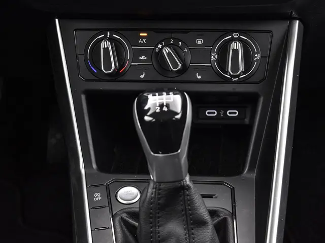 Volkswagen Polo 1.0 TSI 95pk Life 2023 Benzine 32