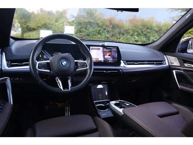 BMW X1 xDrive30e 2023 Hybride Benzine 24