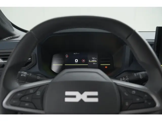 Dacia Duster Mild Hybrid 130 Expression 2025 Benzine 38