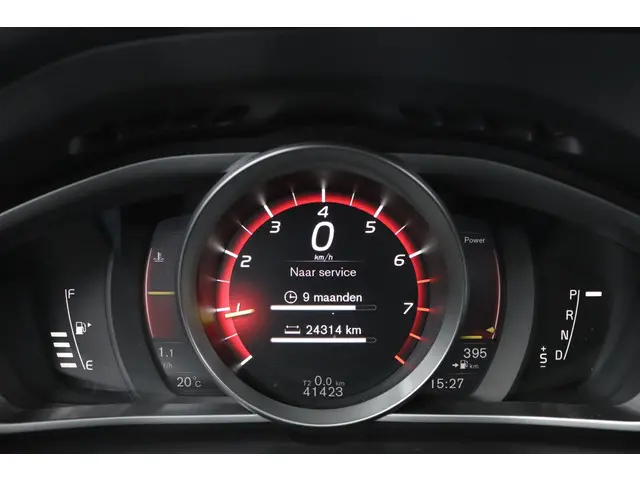 Volvo V40 1.5 T3 R-Design 2019 Benzine 26