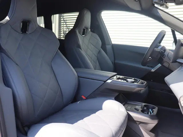 BMW iX xDrive45 2026 Elektrisch 8