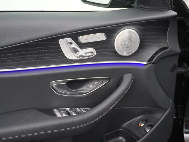 Mercedes-Benz E-Klasse 200 Sport Edition 2019 Benzine 12
