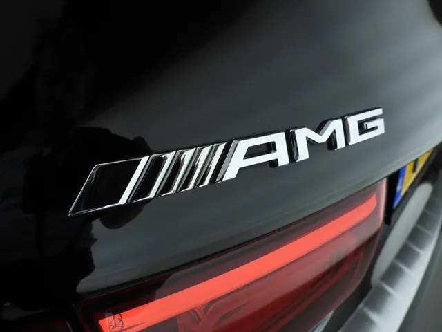 Mercedes-Benz GLB AMG 35 4MATIC 2022 Benzine 34