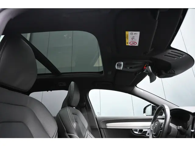 Volvo V90 2.0 T8 AWD R-Design 2021 Hybride Benzine 13