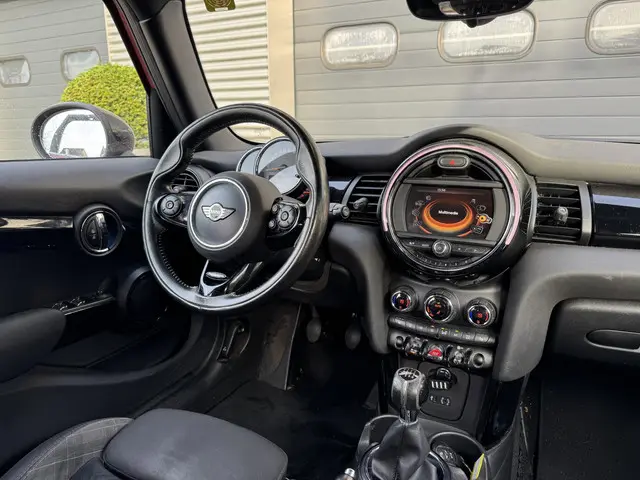 MINI Cooper Mini 1.5 Chili Serious Business 2016 Benzine 3