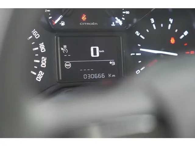 Citroën C3 PureTech 82 C-Series 2022 Benzine 35