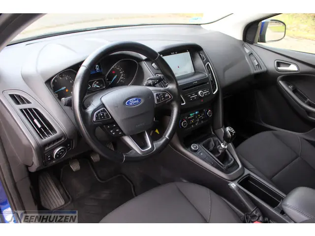 Ford Focus Wagon 1.0 Lease Edition 2017 Benzine 13