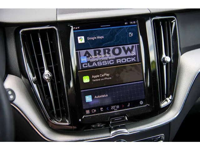 Volvo XC60 B5 Plus Dark 2022 Benzine 19