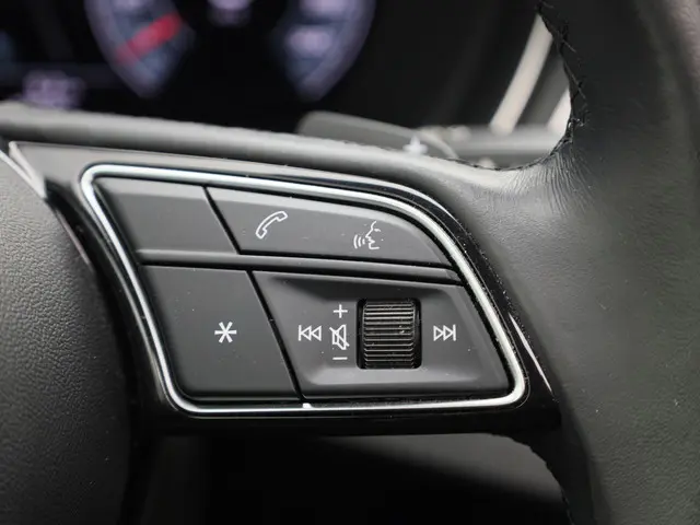 Audi A4 Avant 35 TFSI/150PK S Line 2021 Benzine 25