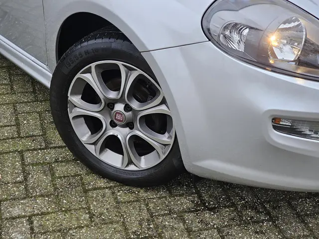 Fiat Punto Evo 0.9 TwinAir Lounge 2014 Benzine 4