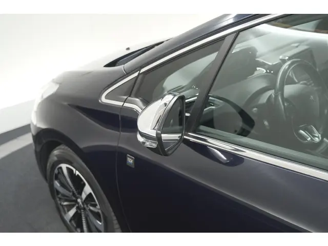 Peugeot 208 PureTech 110 Tech Edition 2018 Benzine 21