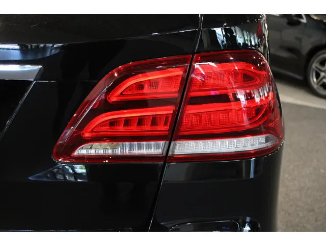 Mercedes-Benz GLE 500 e 4MATIC 2016 Hybride Benzine 16