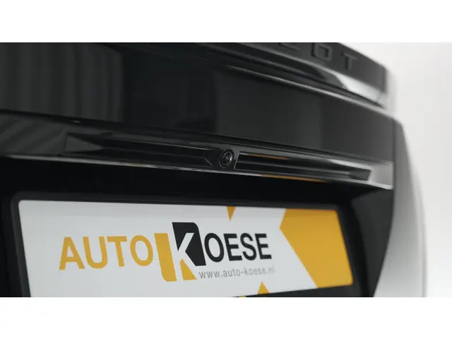 Peugeot 2008 PureTech 130 EAT8 GT 2024 Benzine 4