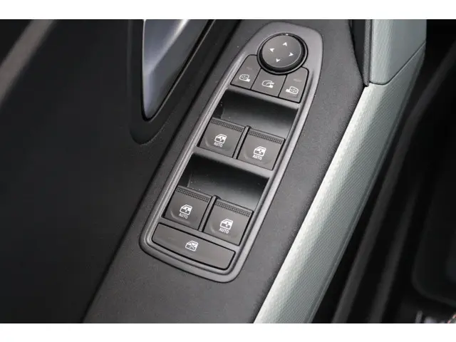 Dacia Duster 1.0 TCe 100 ECO-G Extreme 2025 Benzine 25