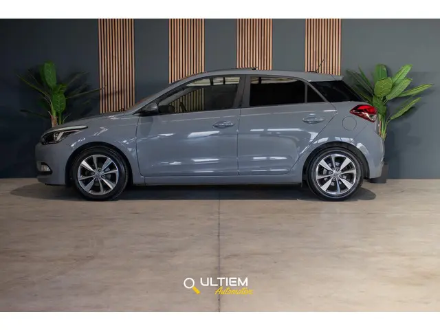 Hyundai i20 1.2 HP i-Motion Premium 2015 Benzine 6