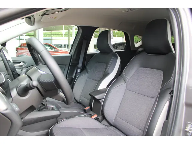 Renault Captur 1.0 TCe 90 techno 2023 Benzine 16