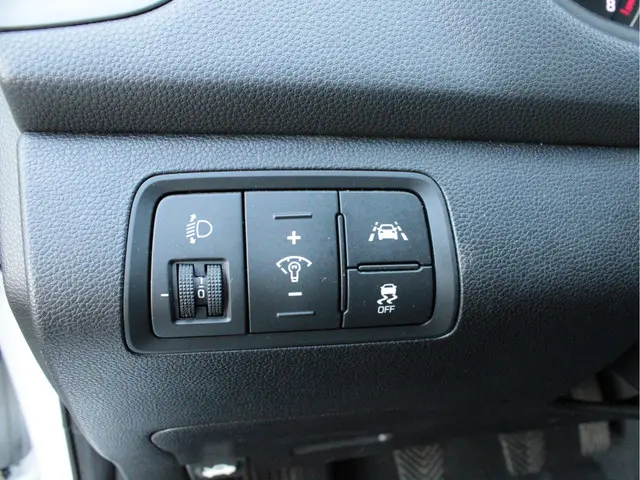 Hyundai i20 1.0 T-GDI Premium 2017 Benzine 12