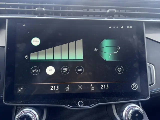 Lynk & Co 01 1.5 2023 Hybride Benzine 36