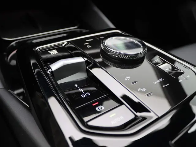 BMW 5 Serie Sedan 530e 2024 Hybride Benzine 16