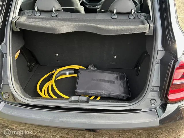 Fiat 500e Urban 42 kWh Nederlandse auto! 2023 Elektrisch 6
