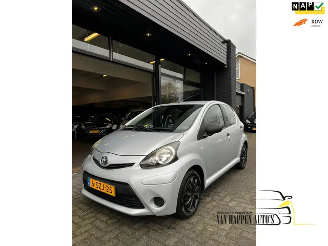 Toyota Aygo 1.0 VVT-i Now / apk 1-2027 2014 Benzine