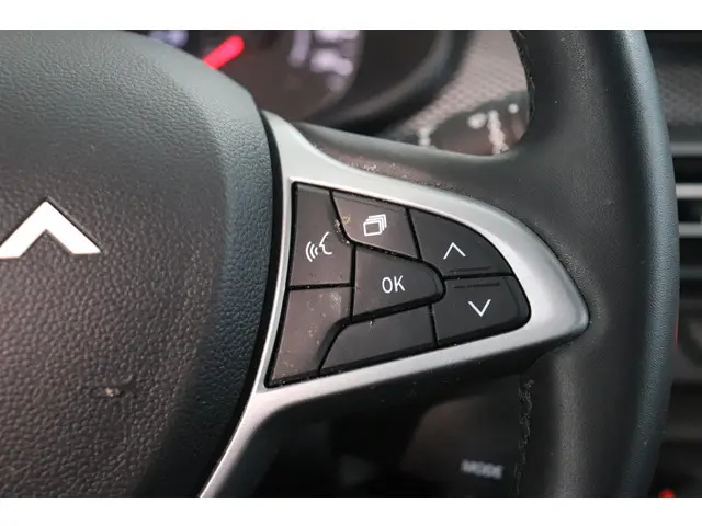 Dacia Sandero 1.0 TCe 90 Expression 2024 Benzine 19