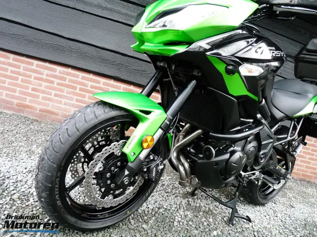 Kawasaki Versys 650 ABS 2022 Benzine 13