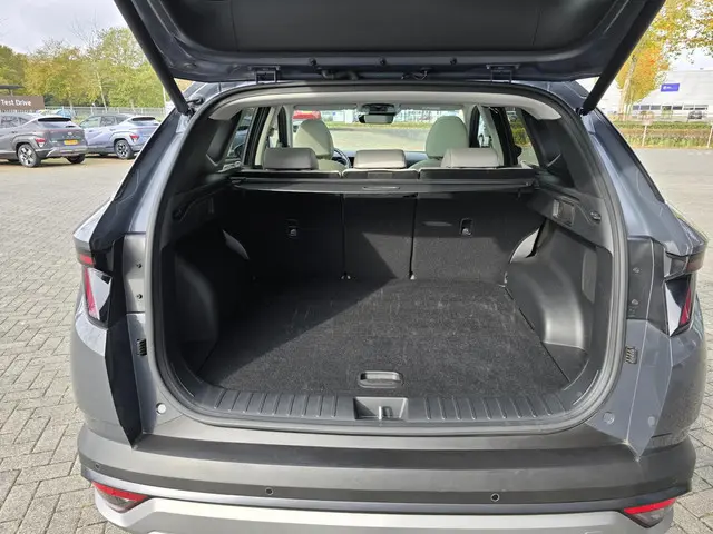 Hyundai Tucson 1.6 VERKOCHT 2025 Hybride Benzine 12