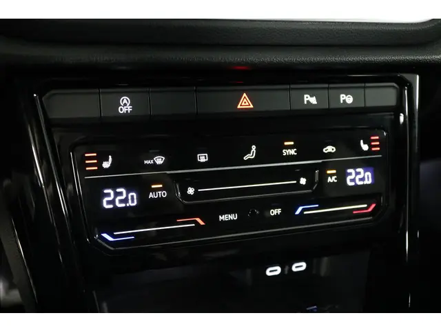 Volkswagen T-Roc 1.5 TSI R-Line Business+ 2022 Benzine 31