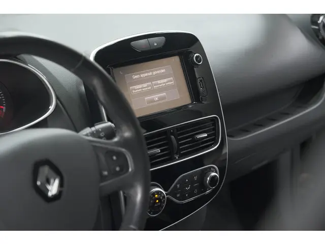 Renault Clio TCe 90 Intens 2017 Benzine 48