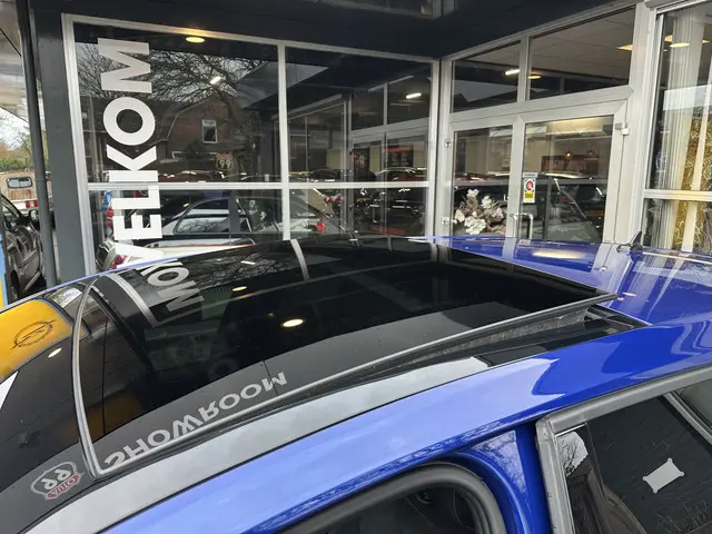 Volkswagen Golf 2.0 TSI 4Motion R 2017 Benzine 37