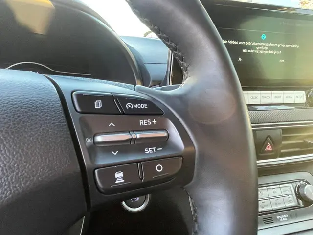 Hyundai Kona EV Premium 64 kWh 2020 Elektrisch 13