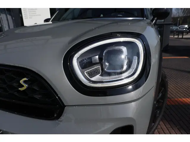 MINI Countryman Cooper SE ALL4 2021 Hybride Benzine 7