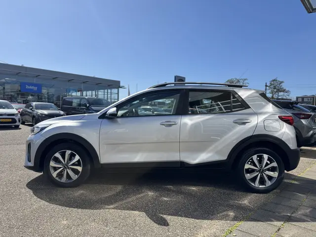 Kia Stonic 1.0 T-GDi DynamicLine 2022 Benzine 4