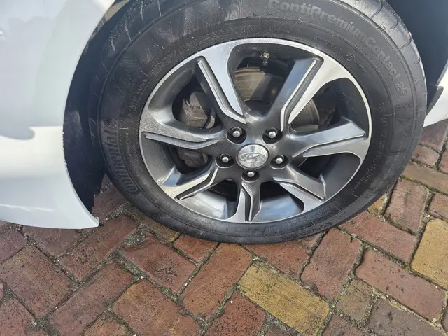 Hyundai ix20 1.6i Go!Automaat,nette auto 2018 Benzine 4