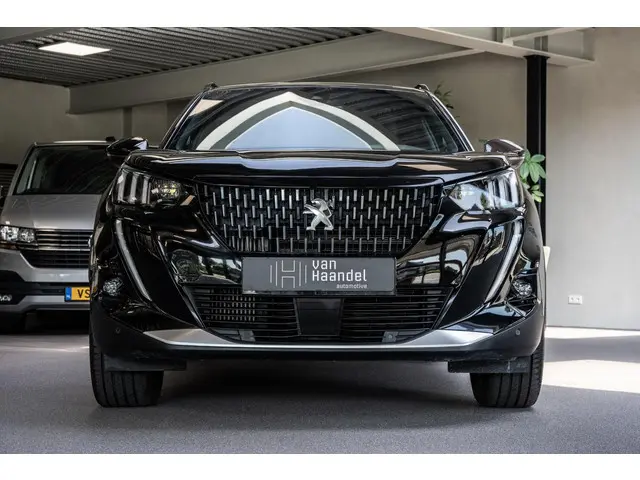 Peugeot 2008 1.2 PureTech GT Pack 2022 Benzine 8