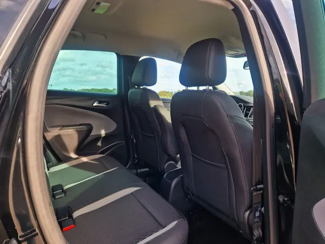 Opel Crossland X 1.2 Turbo Innovation 2021 Benzine 32