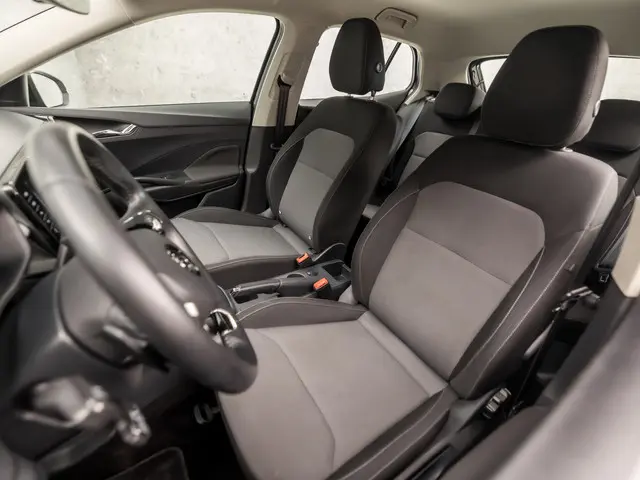 Škoda Fabia 1.0 TSI Sport 2022 Benzine 12