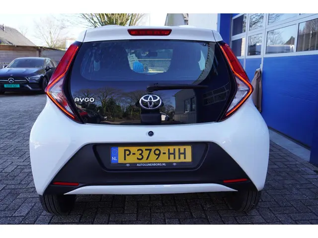 Toyota Aygo 1.0 VVT-i x-fun 2022 Benzine 4