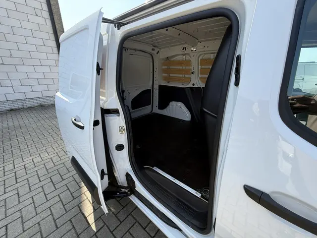 Citroën Berlingo 1.5 BlueHDI 102PK EURO6 2022 Diesel 13